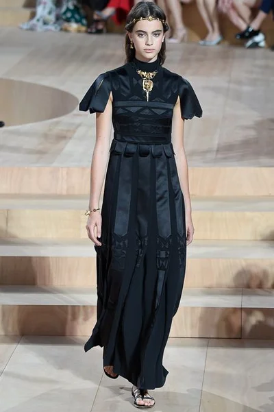 Look 17